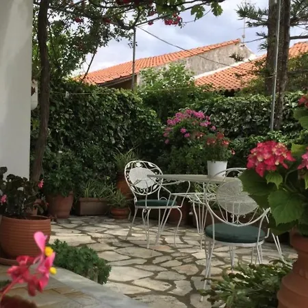 Διαμέρισμα Tina Country *